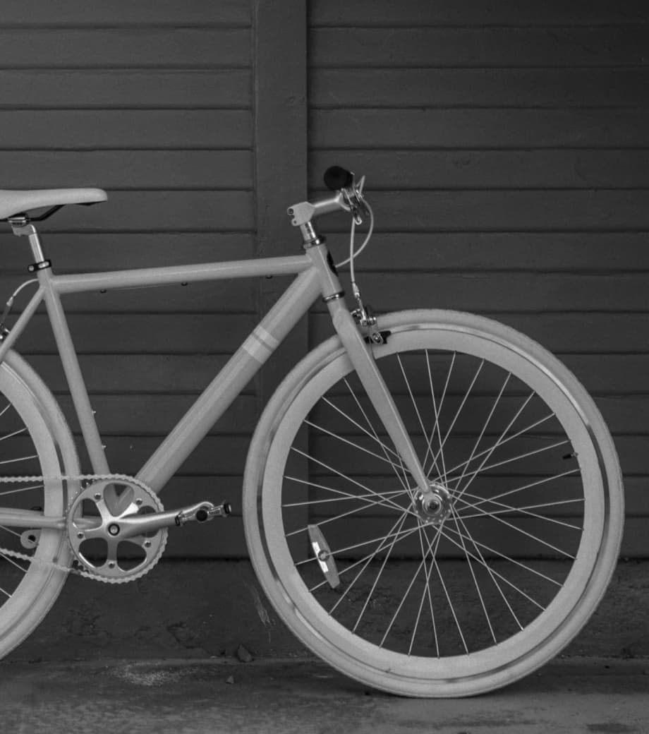 bicicleta cinza nebula cosmic